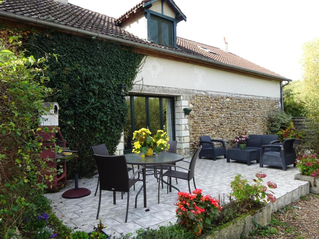 Les Chaumieres Du Chene Hotel Pouille  Exterior photo